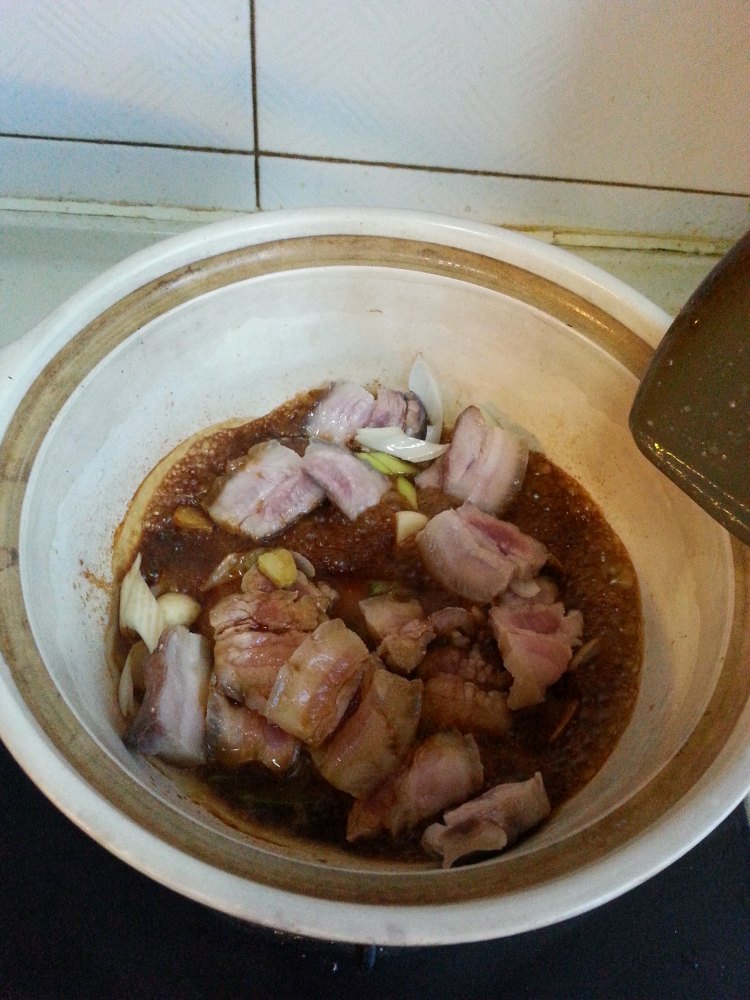 五花肉炖海带扣豆腐步骤4
