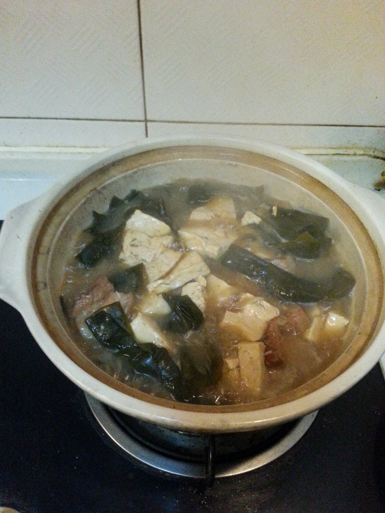 五花肉炖海带扣豆腐步骤9
