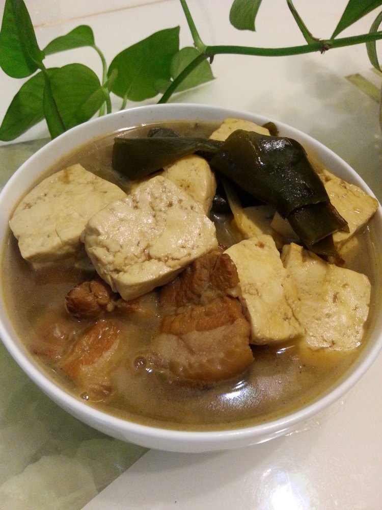 五花肉炖海带扣豆腐步骤10