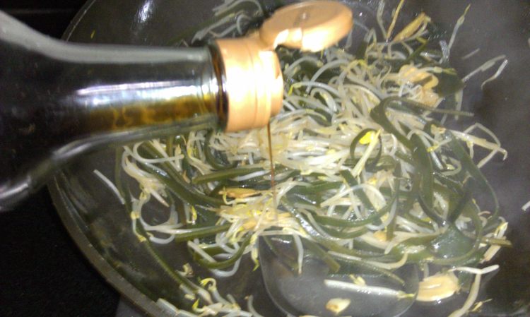 海带绿豆芽步骤8