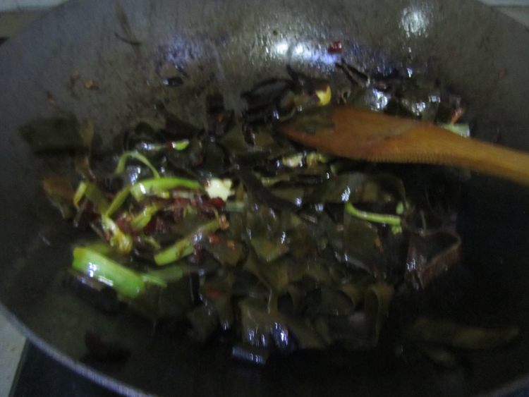 海带烩杏鲍菇步骤7