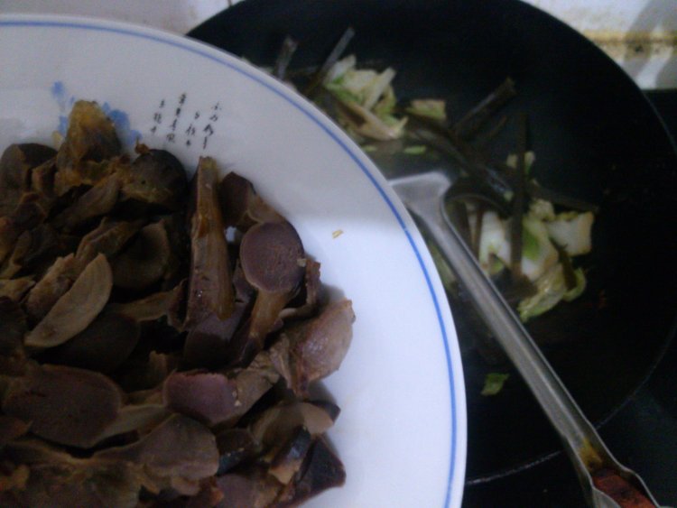 白菜海带炒鸡胗步骤8