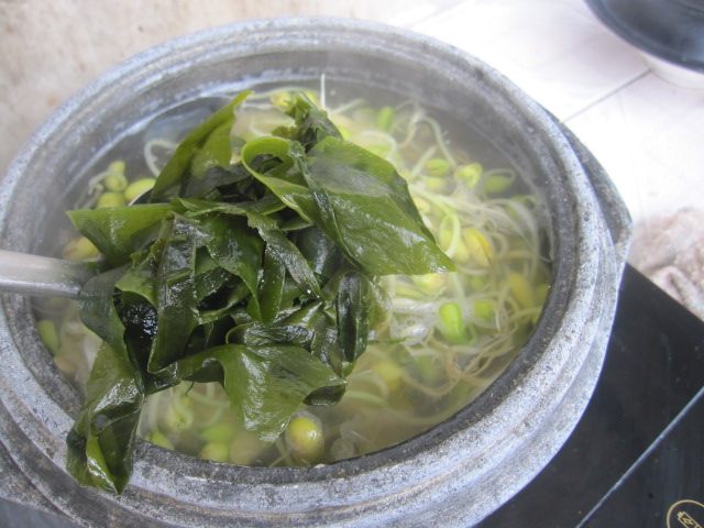 明太鱼皮豆芽汤步骤6
