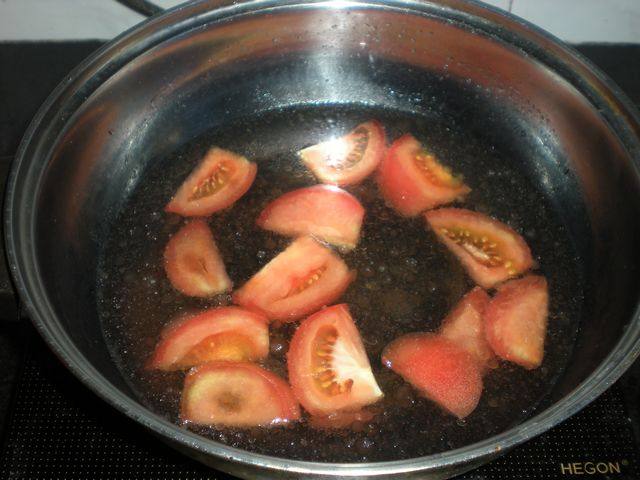 西红柿海带汤步骤3