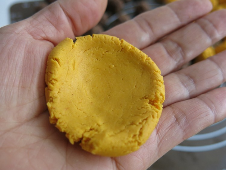 南瓜糯米豆沙饼步骤11