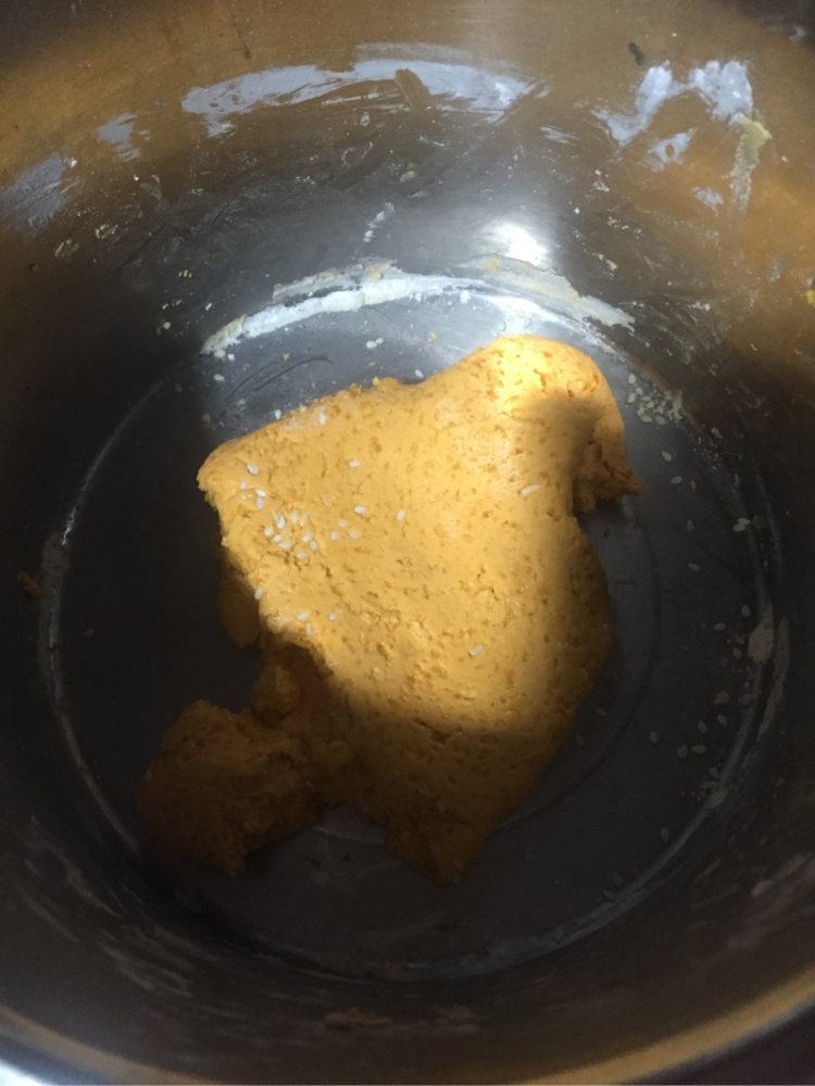 南瓜糯米球步骤3