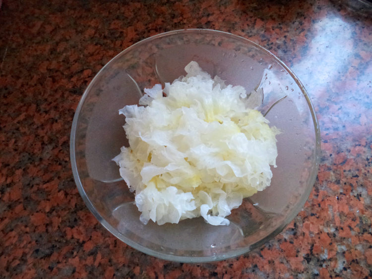 银耳南瓜豆浆步骤1
