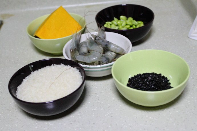 虾仁南瓜拌饭步骤1