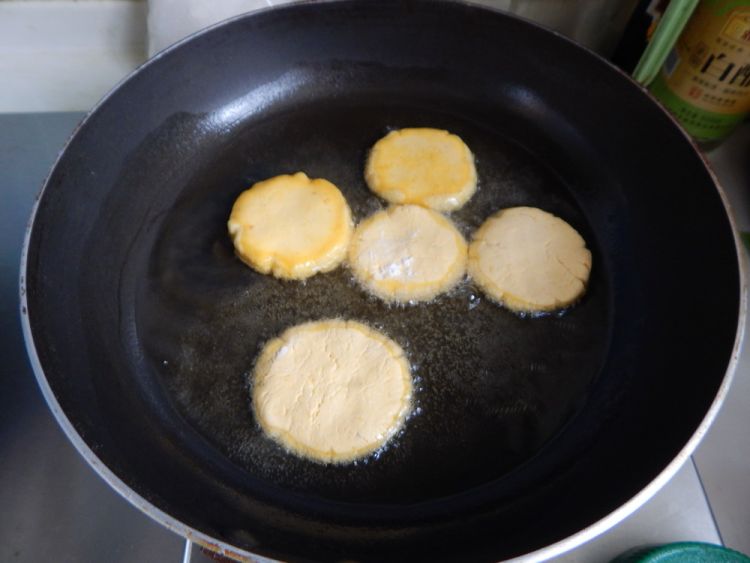 煎南瓜饼步骤9