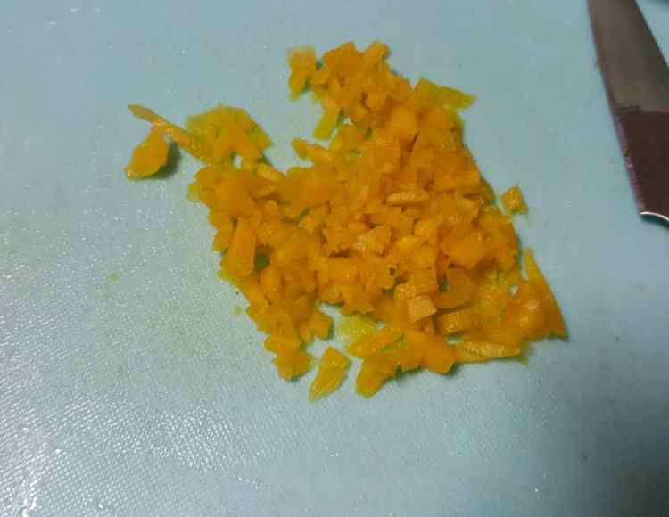 南瓜牛奶炖蛋步骤1