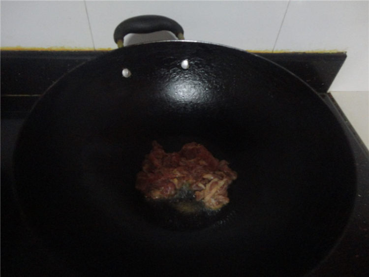 南瓜炒瘦肉步骤2