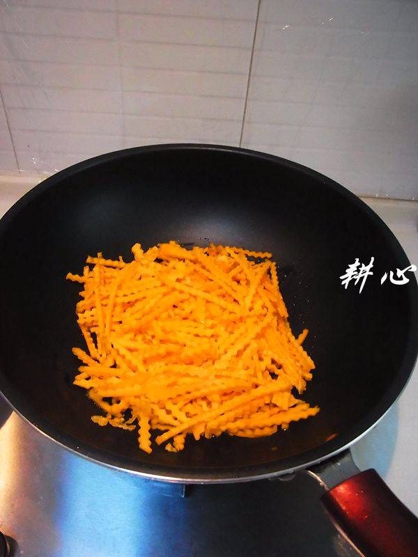 #城市美食#台湾金瓜炒步骤5