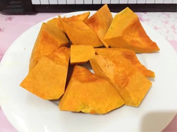 咖啡南瓜双色馒头步骤1