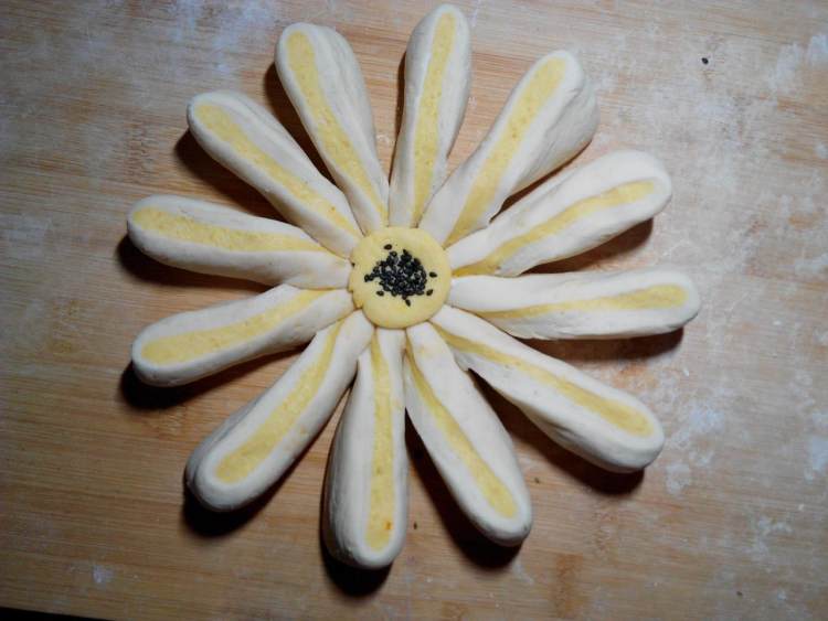 南瓜菊花馒头步骤14