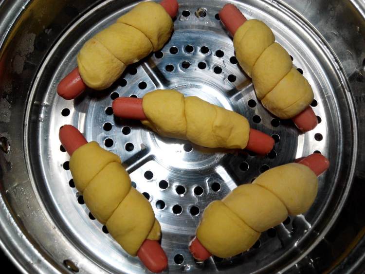 南瓜火腿肠卷步骤13