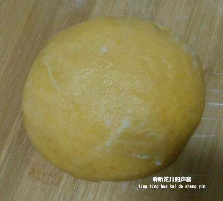金玉满堂抱蛋煎饺步骤1