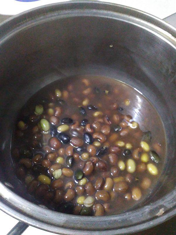 杂豆南瓜盅步骤2