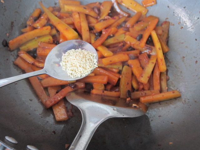 蒜蓉豆鼓炒南瓜步骤6