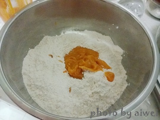 南瓜蜜豆绣球包步骤4