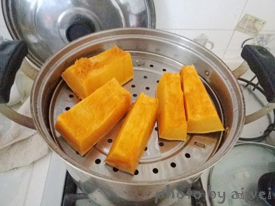 南瓜蜜豆绣球包步骤2