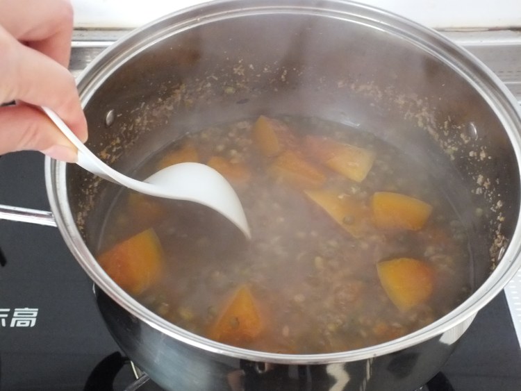 绿豆燕麦南瓜汤步骤6
