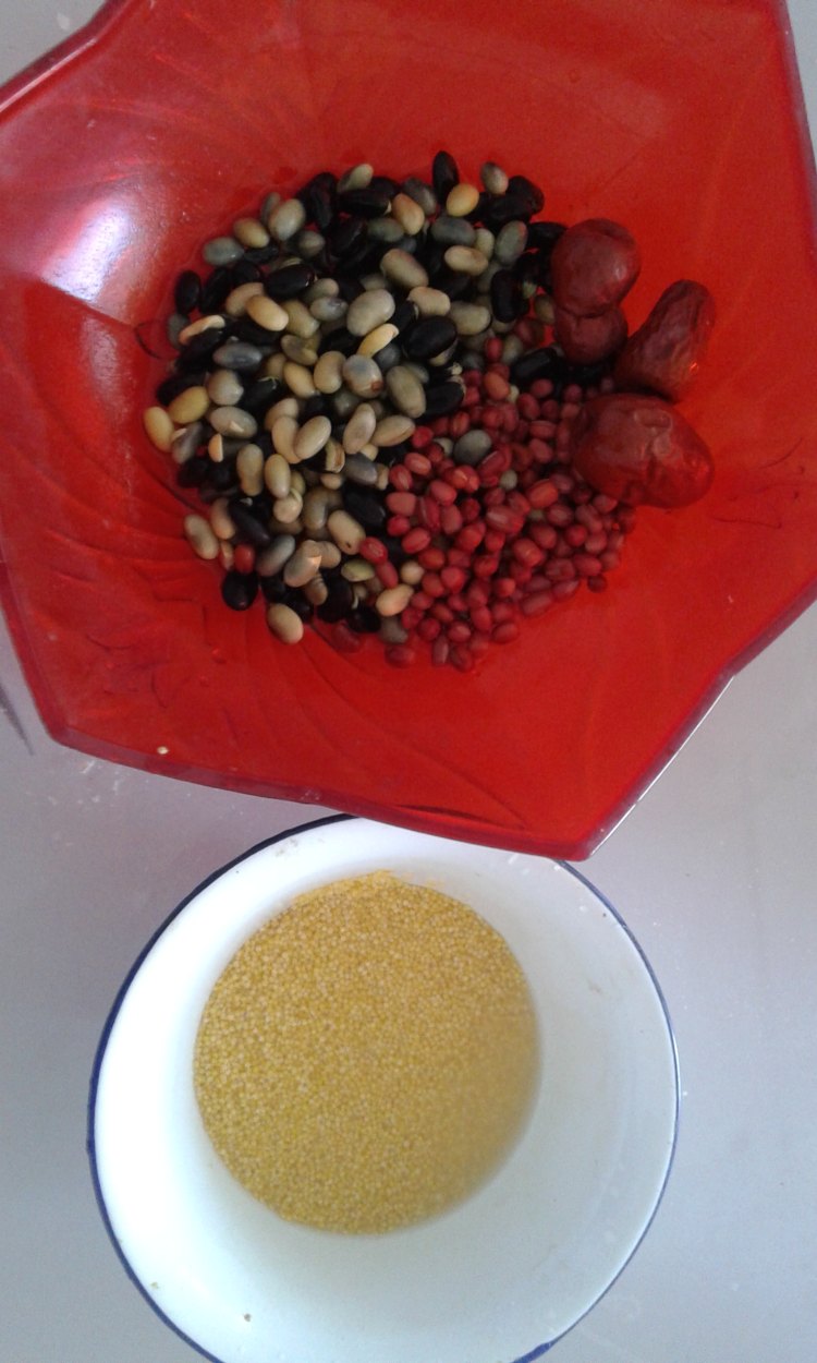 南瓜杂豆小米糊步骤2