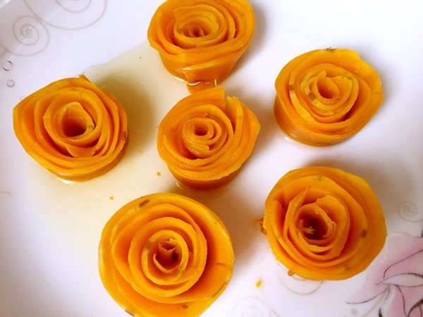 蜜汁南瓜玫瑰花步骤6