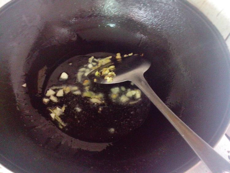 酱炒南瓜片步骤3
