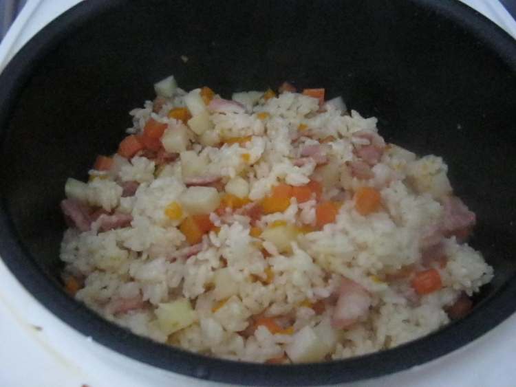 培根土豆煲仔饭步骤12