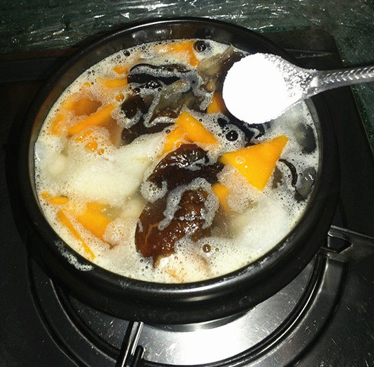 山药南瓜咸肉煲步骤9