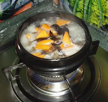 山药南瓜咸肉煲步骤8