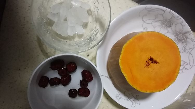红枣蒸南瓜步骤1