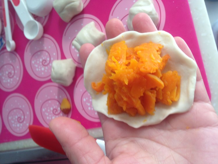 南瓜馅煎饼步骤4
