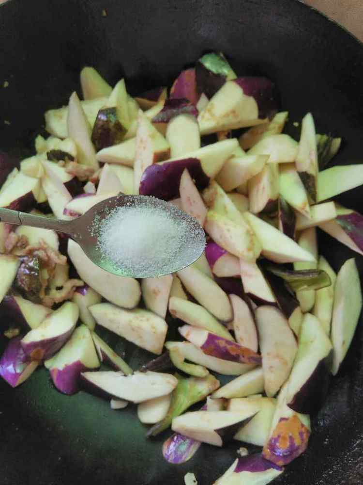 肉沫酱茄子步骤9