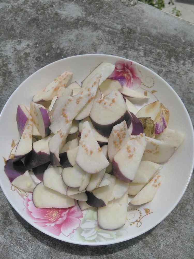 肉香茄子步骤2