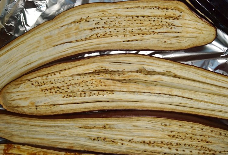 蒜香烤茄子步骤1