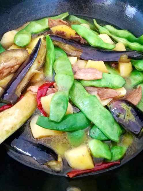 茄子土豆炖豆角步骤6