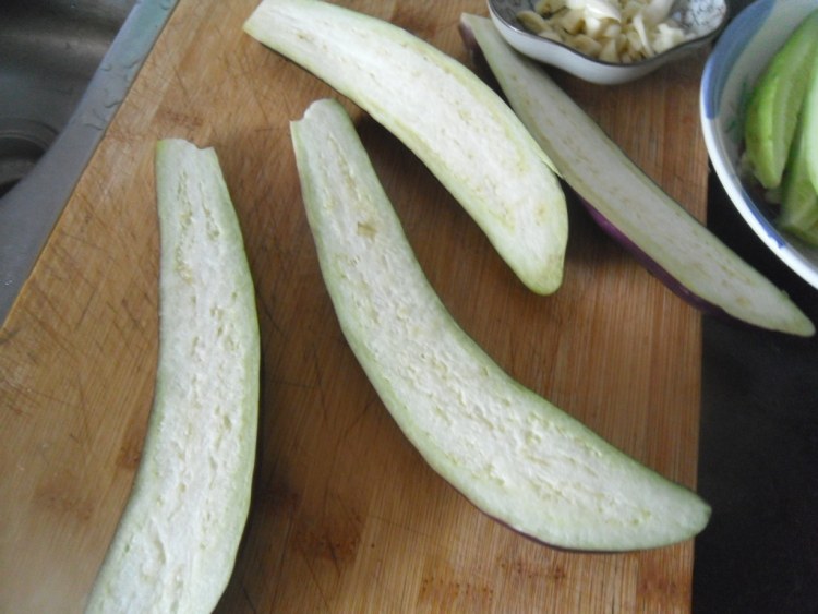 黄豆酱烧茄子步骤2