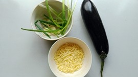 芝士烤茄子步骤1