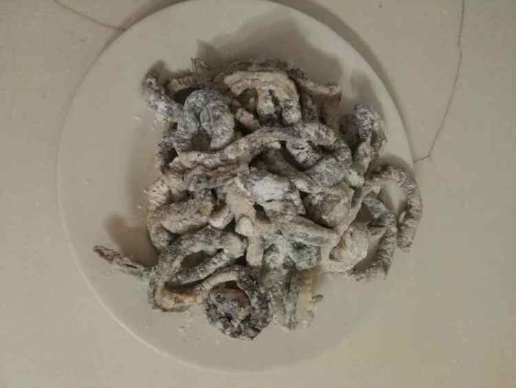 香辣脆鳝拼茄子步骤8
