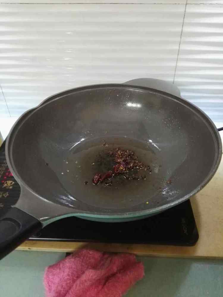 香辣脆鳝拼茄子步骤13