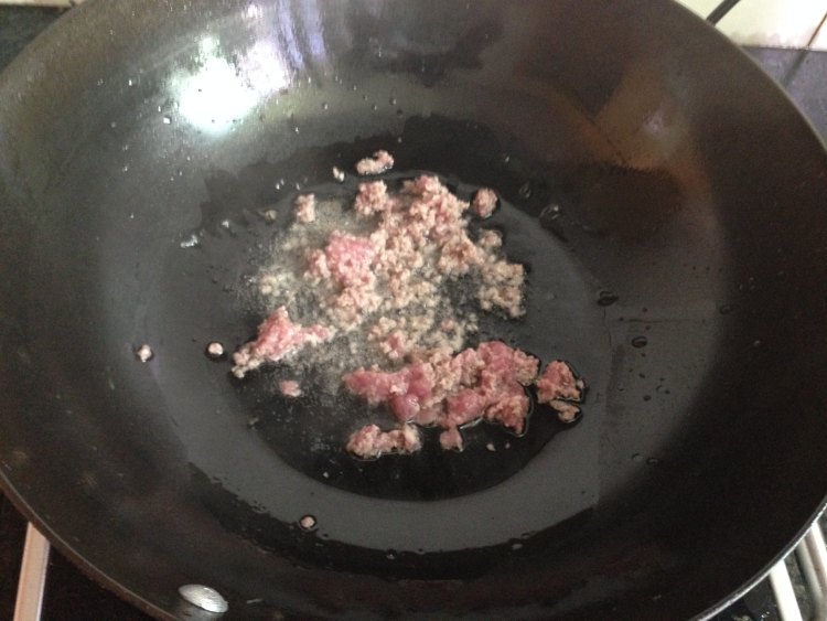 肉末茄子炸酱步骤3