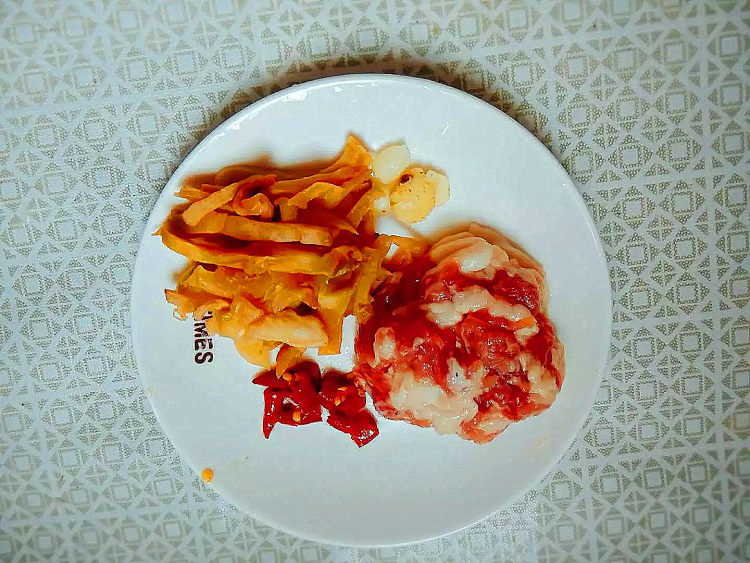 榨菜肉丝煎茄子步骤2