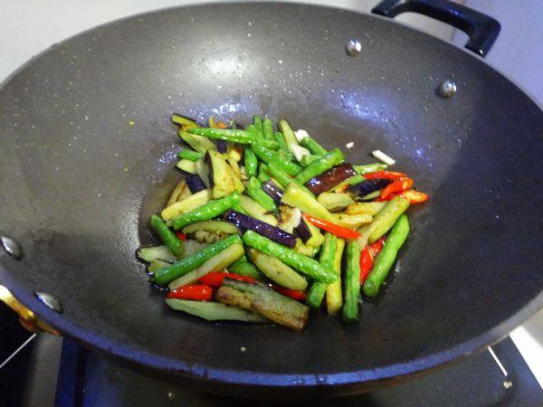 豆角茄子步骤7