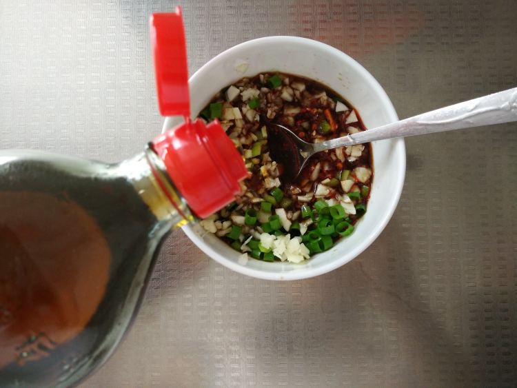 凉拌蒜泥茄子步骤7