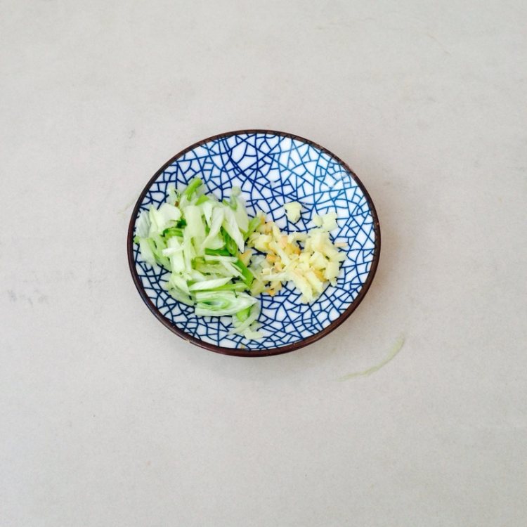 小炒茄子步骤2