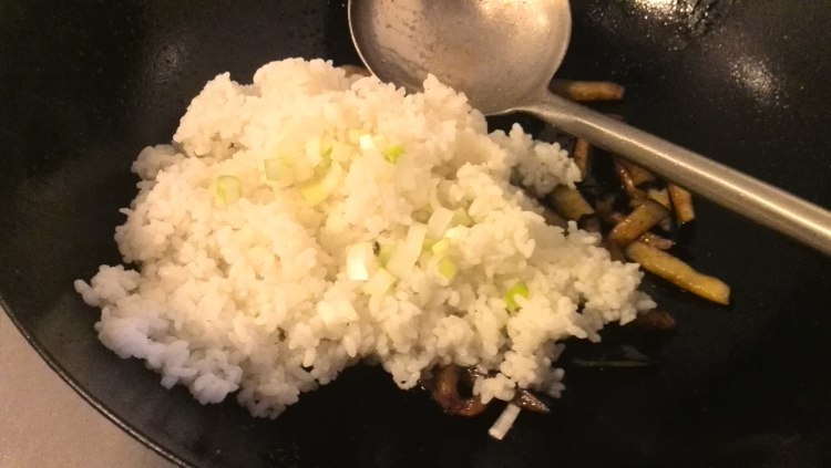 茄子炒饭步骤10