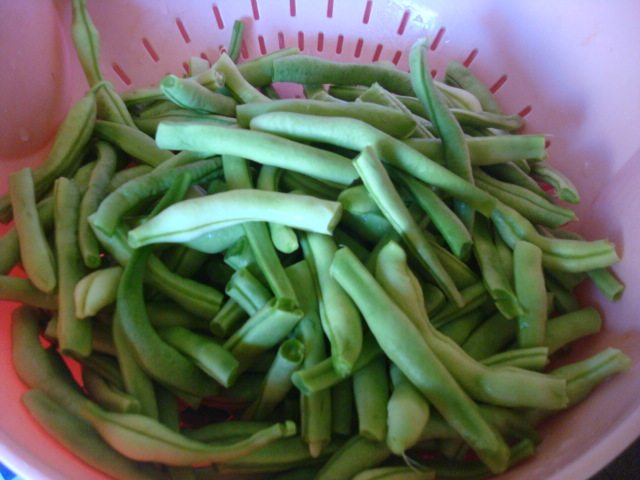 猪肉炖土豆豆角茄子步骤2