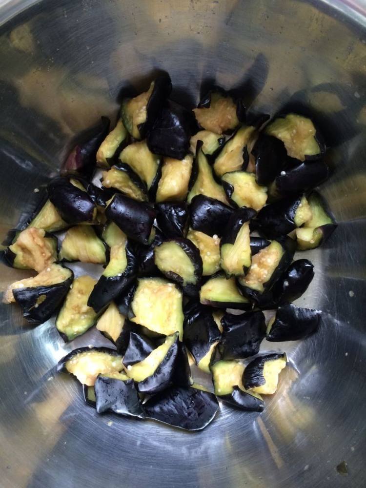 蒜末烧茄子步骤3