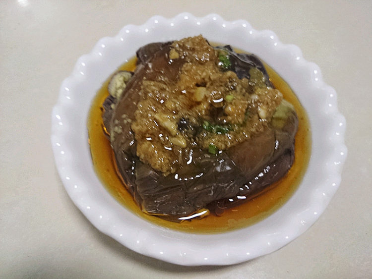 耗辣椒拌茄子步骤6